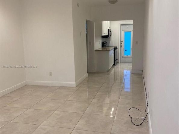 7725 Carlyle Ave 4, Miami Beach FL 33141