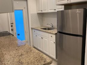 7725 Carlyle Ave 4, Miami Beach FL 33141