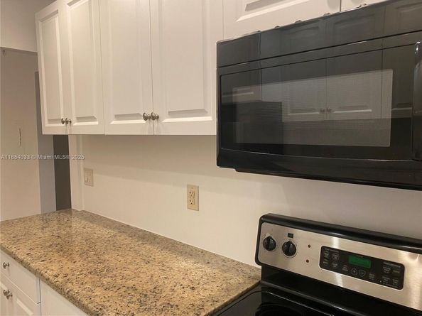 7725 Carlyle Ave 4, Miami Beach FL 33141