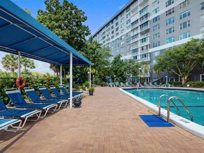 3850 Washington St 314, Hollywood FL 33021