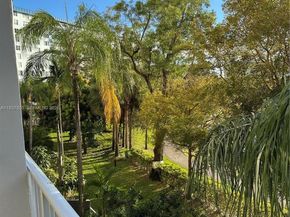 3850 Washington St 314, Hollywood FL 33021