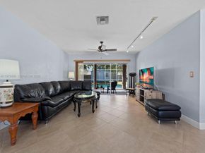 8620 SW 185th Ter, Cutler Bay FL 33157