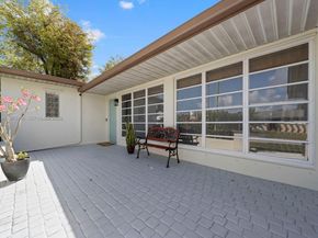 8620 SW 185th Ter, Cutler Bay FL 33157