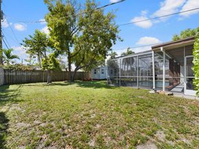 8620 SW 185th Ter, Cutler Bay FL 33157