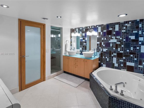 1900 Sunset Harbour Dr 2008, Miami Beach FL 33139