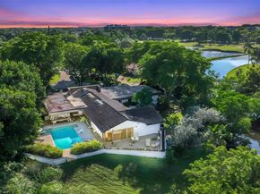 4401 Sanders St, Hollywood FL 33021