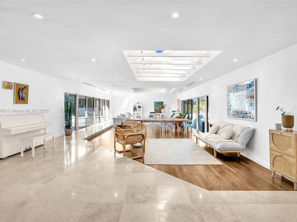 4401 Sanders St, Hollywood FL 33021