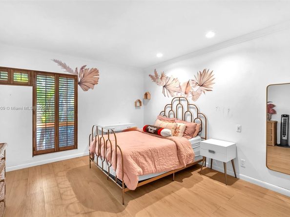 4401 Sanders St, Hollywood FL 33021