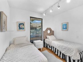 4401 Sanders St, Hollywood FL 33021