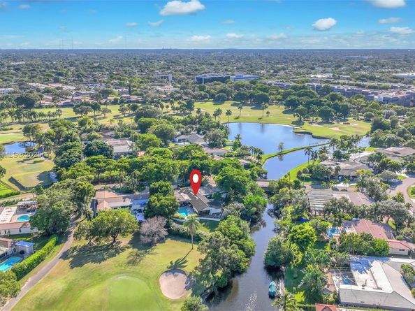 4401 Sanders St, Hollywood FL 33021