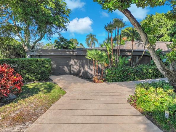 4401 Sanders St, Hollywood FL 33021