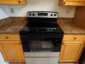 15231 SW 80th St 101, Miami FL 33193