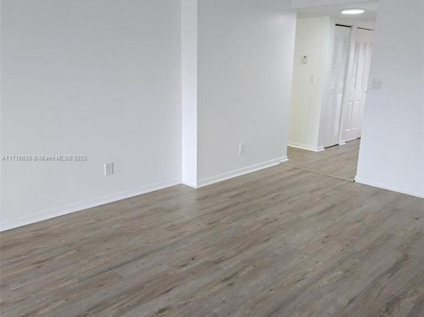 5860 NW 64th Ave 311, Tamarac FL 33319