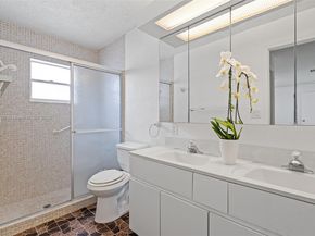 1110 NW 90th Way, Plantation FL 33322