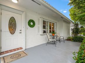 1110 NW 90th Way, Plantation FL 33322