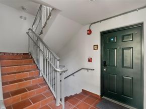 1005 8th St 206, Miami Beach FL 33139