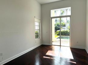 996 Sanibel Dr, Hollywood FL 33019