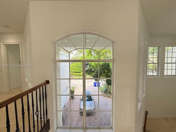 996 Sanibel Dr, Hollywood FL 33019