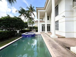 996 Sanibel Dr, Hollywood FL 33019