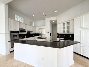 996 Sanibel Dr, Hollywood FL 33019