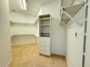 996 Sanibel Dr, Hollywood FL 33019