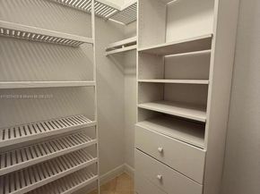996 Sanibel Dr, Hollywood FL 33019