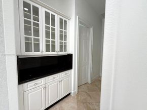 996 Sanibel Dr, Hollywood FL 33019