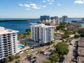 1208 Marine Way 607, North Palm Beach FL 33408