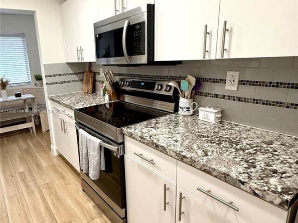 7451 NW 16th St 207, Plantation FL 33313