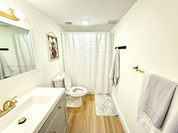 7451 NW 16th St 207, Plantation FL 33313