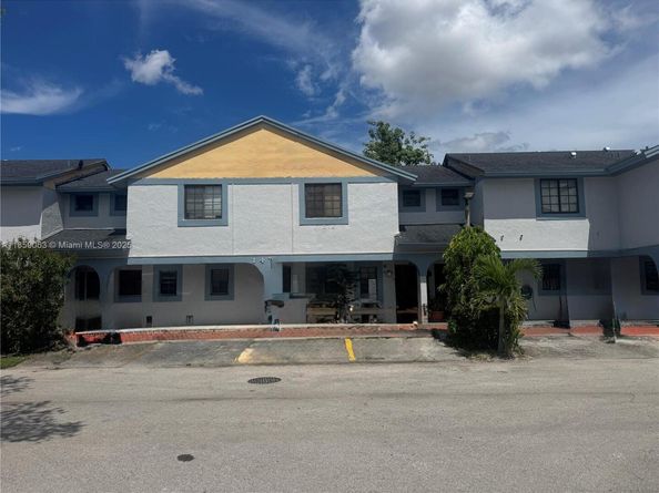 1475 SW 122nd Ave 416, Miami FL 33184