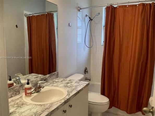 1388 NE 33rd Ave 10824, Homestead FL 33033