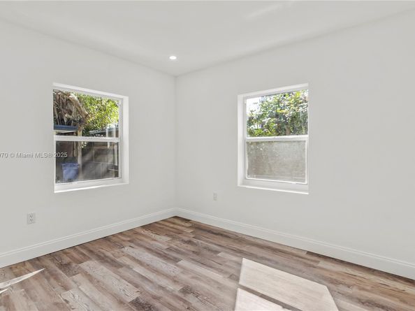 9221 NW 15th Ave, Miami FL 33147