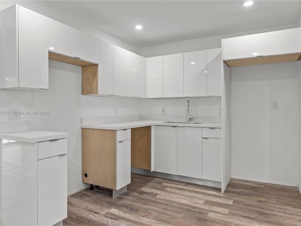 9221 NW 15th Ave, Miami FL 33147