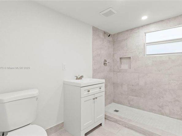 9221 NW 15th Ave, Miami FL 33147