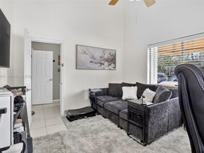 10121 NW 33rd St, Sunrise FL 33351