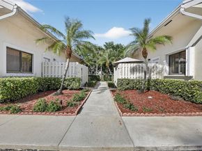 10121 NW 33rd St, Sunrise FL 33351