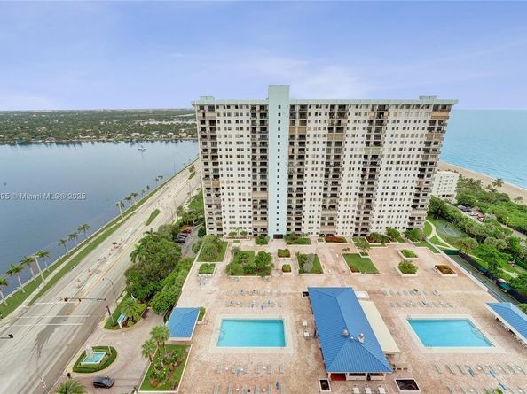 1201 S Ocean Dr 2509S PH, Hollywood FL 33019