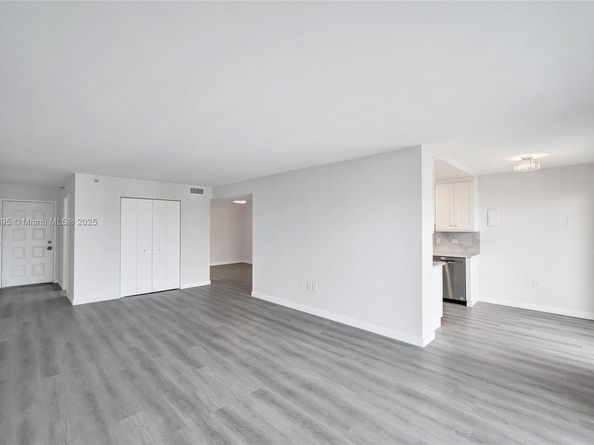 1201 S Ocean Dr 2509S PH, Hollywood FL 33019