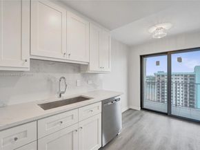 1201 S Ocean Dr 2509S PH, Hollywood FL 33019