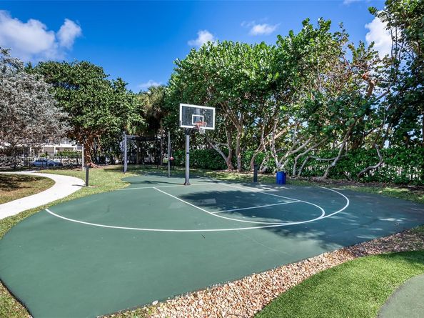 1201 S Ocean Dr 2509S PH, Hollywood FL 33019