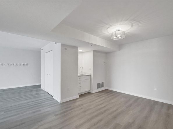 1201 S Ocean Dr 2509S PH, Hollywood FL 33019