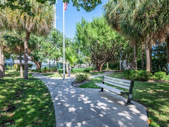 1201 S Ocean Dr 2509S PH, Hollywood FL 33019