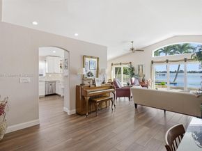 19372 NW 24th Pl, Pembroke Pines FL 33029