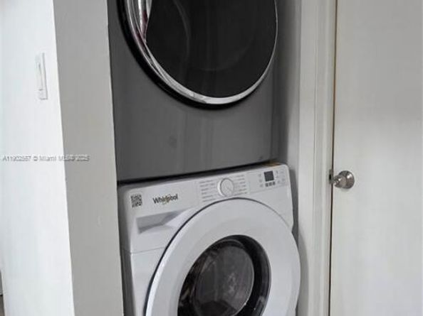 9000 NW 28th Dr 1102, Coral Springs FL 33065