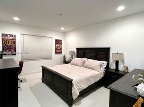 5065 Dulce Ct, Palm Beach Gardens FL 33418