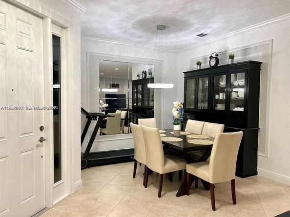 5065 Dulce Ct, Palm Beach Gardens FL 33418