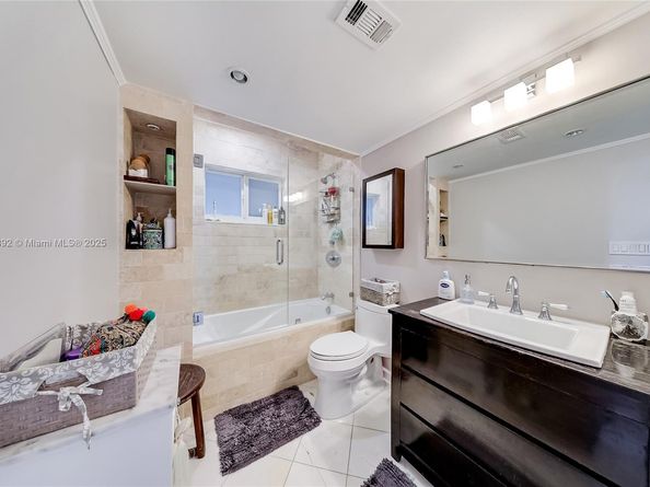 2768 Day Ave 1, Miami FL 33133