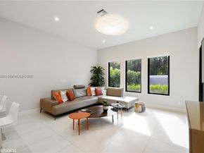 5883 W Brookfield Cir W, Hollywood FL 33312