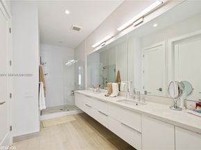 5883 W Brookfield Cir W, Hollywood FL 33312